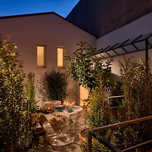 Right House - Indipendent In Characteristic Marina District , Cagliari Italy